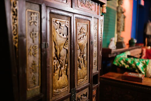 Handmade Furniture & Wood Sculptures: Unveiling Their Artistry & Appeal